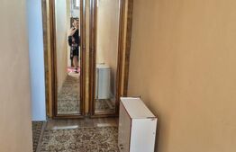  Casa in curte comuna, formata din doua corpuri, teren 345mp