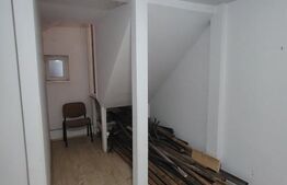 Casa deosebita cu 3 camere si spatiu comercial in Sangeorgiu de Mures