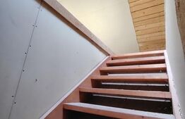 Casa deosebita cu 3 camere si spatiu comercial in Sangeorgiu de Mures