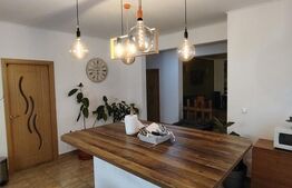 Casa deosebita cu 3 camere si spatiu comercial in Sangeorgiu de Mures