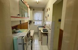 Apartament de vanzare cu 2 camere,decomandat, etaj intermediar!