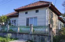 Casa 2 camere in satul Adamus, langa Tarnaveni