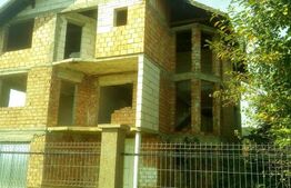 Casa cu 7 camere, 390 mp, teren 600 mp, zona Unirii