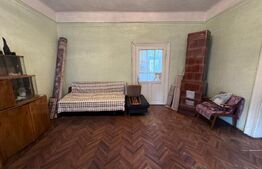 Casă 3 camere, 120 mp utili, curte individuala, zona Budai