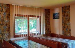 2 CASE DE VACANTA + 3 CABANUTE , STATIUNEA SOVATA