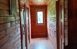 2 CASE DE VACANTA + 3 CABANUTE , STATIUNEA SOVATA