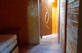 2 CASE DE VACANTA + 3 CABANUTE , STATIUNEA SOVATA