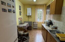 Apartament cu 3 camere, zona Cornisa