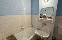 Apartament cu 3 camere, zona Cornisa
