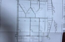 Spatiu comercial p+2  ,  750 mp de vanzare zona centrala