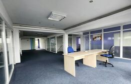 Spatiu comercial p+2  ,  750 mp de vanzare zona centrala