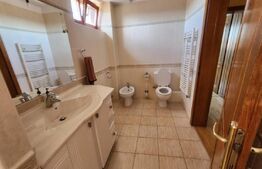 Casa superba cu 13 camere in Sangeorgiu de Mures 