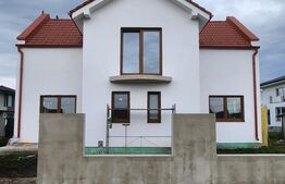 Casa cu 4 camere de vanzare in Santana de Mures