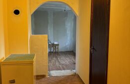 Casa cu 4 camere ,100 mp  , 742 mp teren , zona Nova Vita