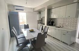 Apartament 3 camere,  72+8 mp, zona Fortuna