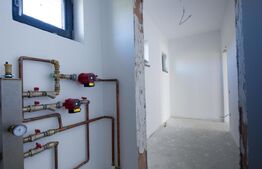 Casa semifinisata, 4 camere Corunca