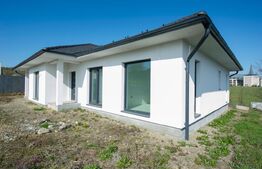 Casa semifinisata, 4 camere Corunca