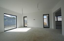 Casa semifinisata, 4 camere Corunca