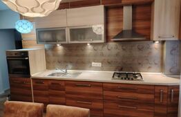 Apartament de vanzare, 4 camere, 92 mp, zona Tudor-Bulevardul 1 Decembrie