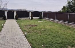 Vand sau schimb cu apartament vila superba cu 3 dormitoare  in Ungheni