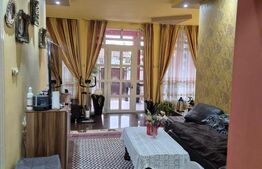 Casa spatioasa cu 5 dormitoare de vanzare in Chetani