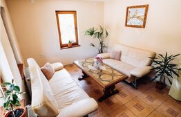 Pensiune cu 20 de canere, 700 mp, zona Praid