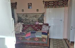 Casa de vanzare Nazna strada Principala 1400 mp teren