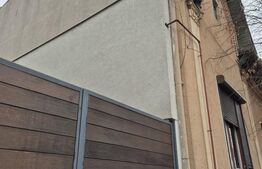 Casa de vanzare, curte comuna cu 1 locatar, 110 mp, zona ultracentrala 