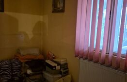 Casa de vanzare, curte comuna cu 1 locatar, 110 mp, zona ultracentrala 