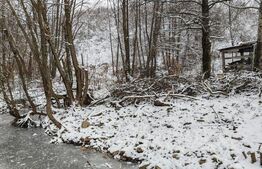 Cabana 3 camere + 1,7 ha teren , Spre Campul Cetatii 