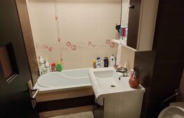 Apartament de vanzare, 3 camere, 56 mp, renovat frumos, zona Pandurilor