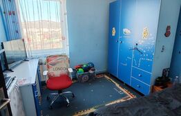 Apartament de vanzare, 3 camere, 56 mp, renovat frumos, zona Pandurilor