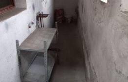 Apartament de inchiriat, cu 3 camere, 72 mp, zona Cornisa