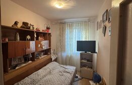 APARTAMENT CU 3 CAMERE, DAMBU, ETAJ INTERMEDIAR.