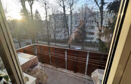 APARTAMENT CU 3 CAMERE, DAMBU, ETAJ INTERMEDIAR.