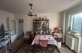 APARTAMENT CU 3 CAMERE, DAMBU, ETAJ INTERMEDIAR.