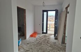 Vila noua de vanzare in Corunca zona Penny