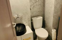 Apartament cu 3 camere, 67 mp, zona  Unirii