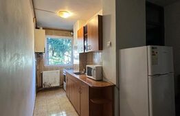 APARTAMENT CU 3 CAMERE, DAMBU, ETAJ INTERMEDIAR.