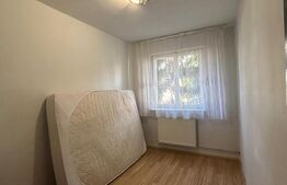 APARTAMENT CU 3 CAMERE, DAMBU, ETAJ INTERMEDIAR.