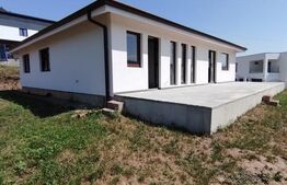 „Casă în stil mediteranean de vânzare în Livezeni – Oază de liniște și confort”
