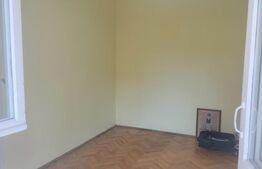 Apartament cu 3 camere, 56 mp,  zona Libertății 