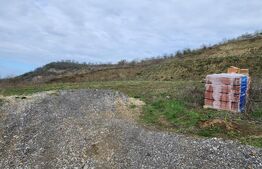 Teren generos de 633mp , cu o panoramă superbă, situat în Livezeni!