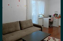 Apartament 2 camere de vânzare, cartierul Unirii, decomandat, etaj intermediar
