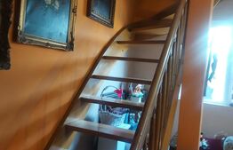 Casa, 4 camere, 90 mp,  zona Budai