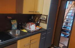 Casa, 4 camere, 90 mp,  zona Budai