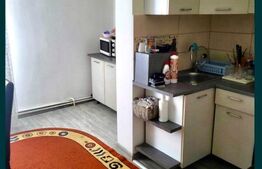 Apartament de vanzare cu 3 camere, 74 mp, zona Tudor.