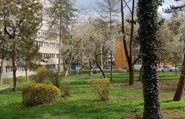 Apartament de vanzare cu 3 camere, 80 mp, Aleea Carpați + posibilitate garaj