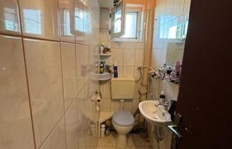 Apartament de vanzare, cu 4 camere, 68 mp, zona Dambu Pietros