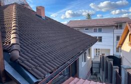 3 apartamente la casa de vanzare, singur in curte, 150 mp, zona centrala